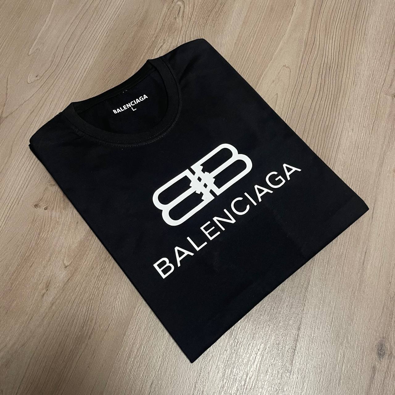 CAMISETA BALENCIAGA